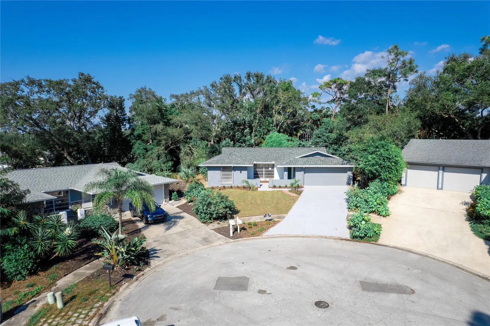 1395 Burnt Oak Street Tarpon Springs FL 34689
