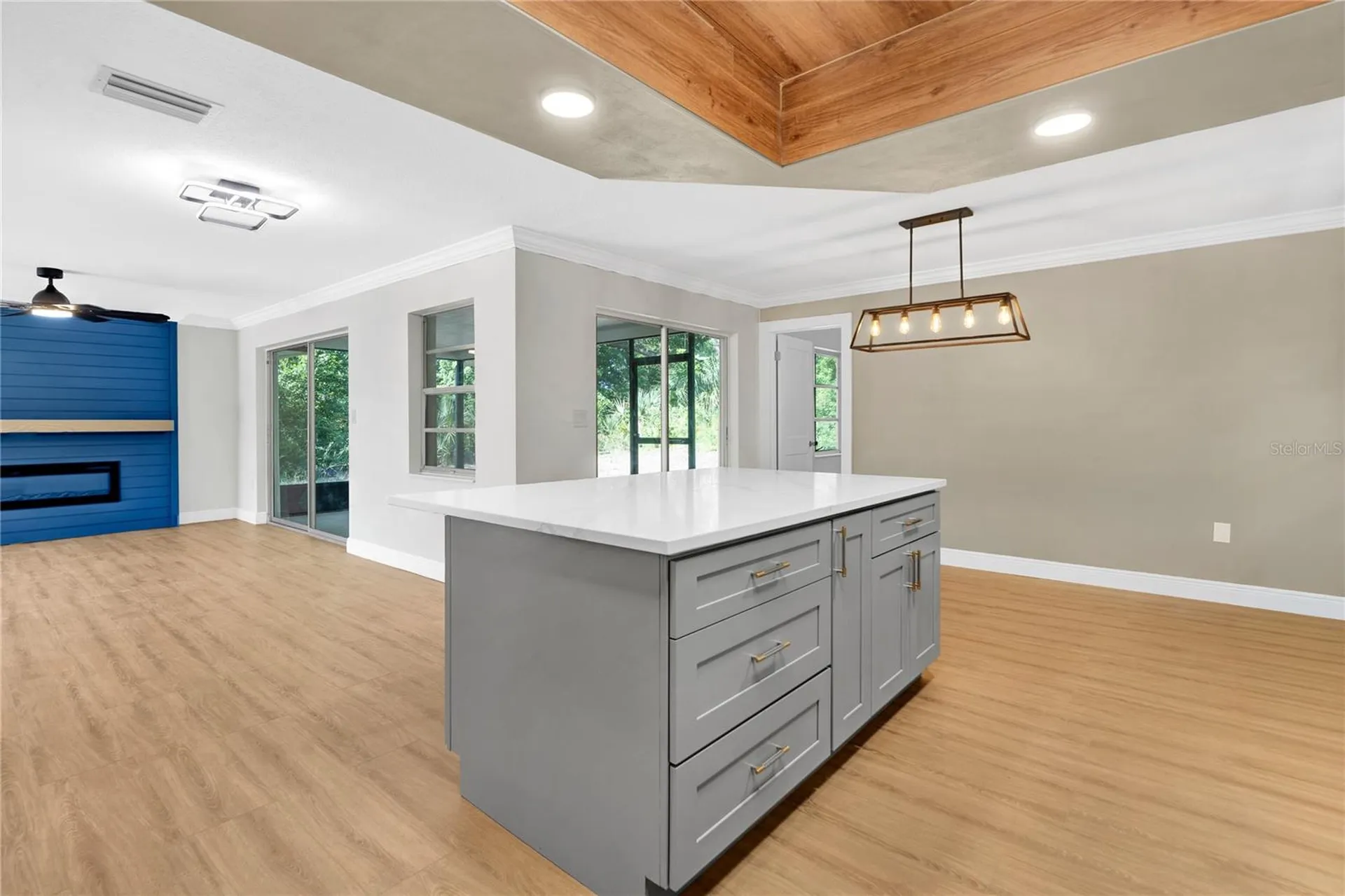 1395 Burnt Oak Street Tarpon Springs FL 34689
