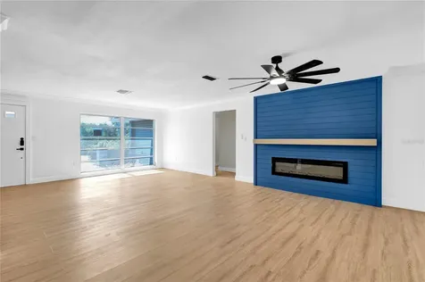 1395 Burnt Oak Street Tarpon Springs FL 34689