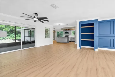 1395 Burnt Oak Street Tarpon Springs FL 34689