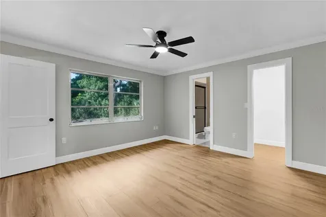 1395 Burnt Oak Street Tarpon Springs FL 34689