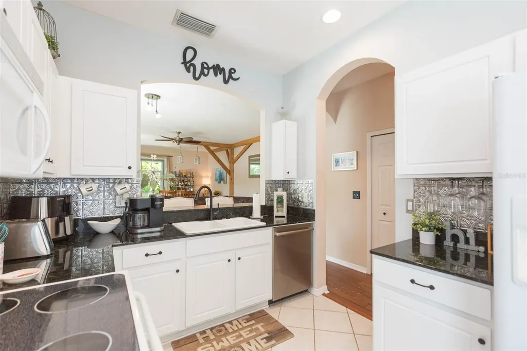 18102 Nassau Point Drive Tampa FL 33647