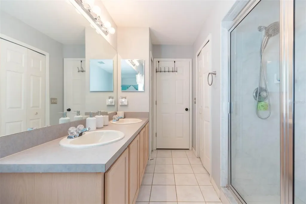 18102 Nassau Point Drive Tampa FL 33647