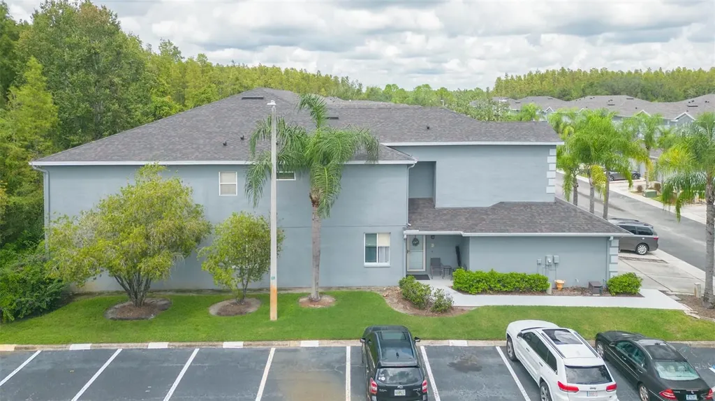 18102 Nassau Point Drive Tampa FL 33647