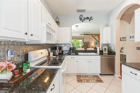 18102 Nassau Point Drive Tampa FL 33647