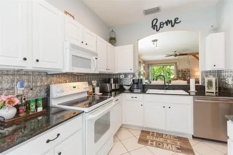 18102 Nassau Point Drive Tampa FL 33647