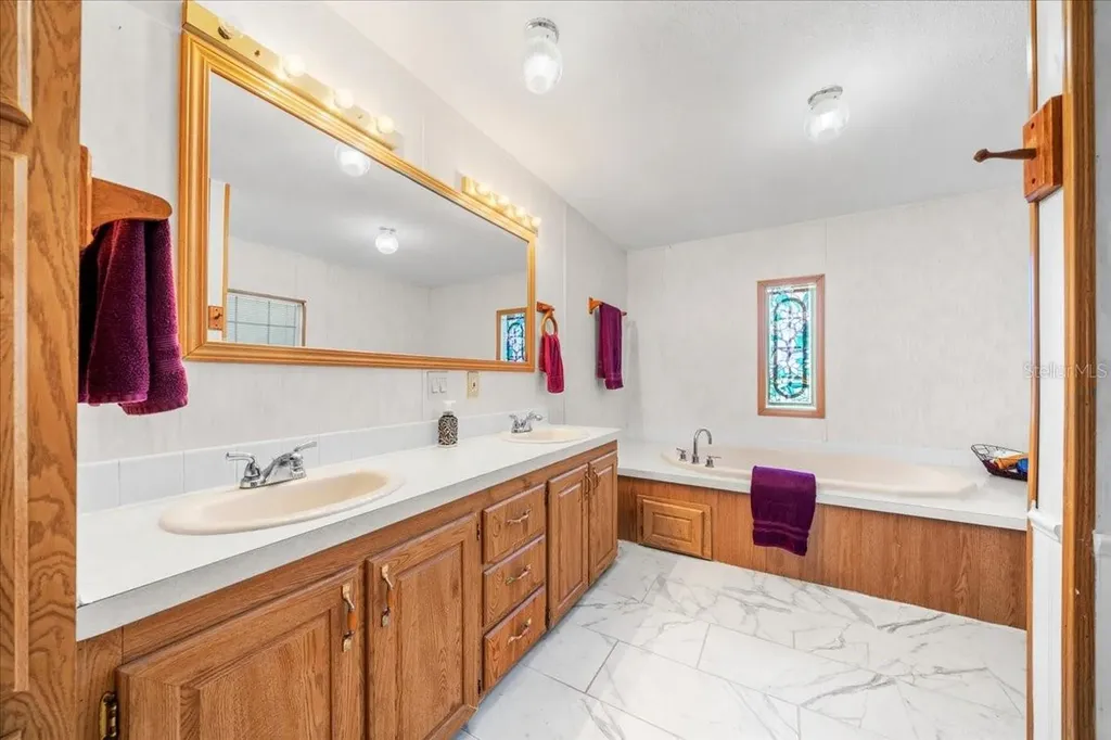 10865 SE Timucuan Road Summerfield FL 34491