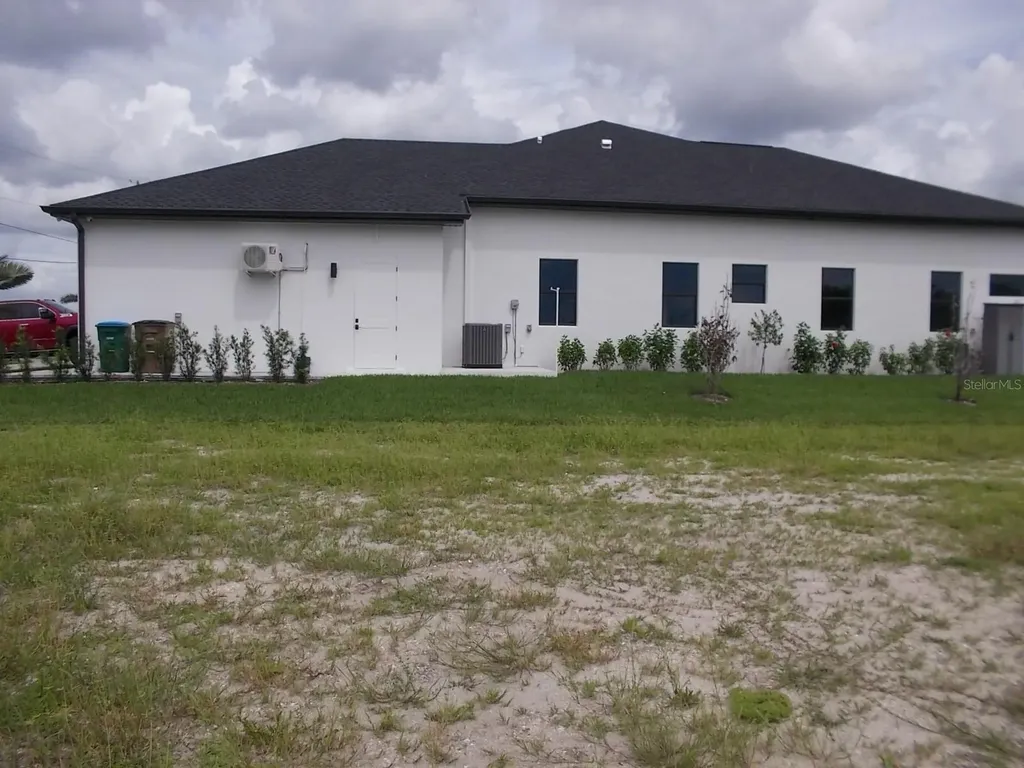538 NW 25th Terrace Cape Coral FL 33993