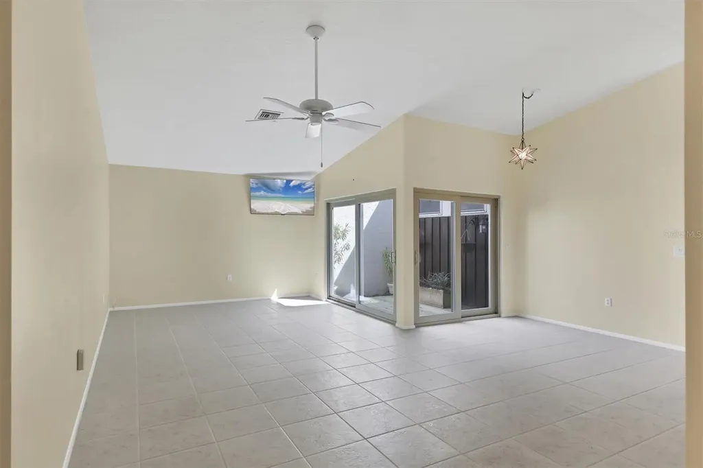 3638 Glen Oaks Manor Drive Sarasota FL 34232
