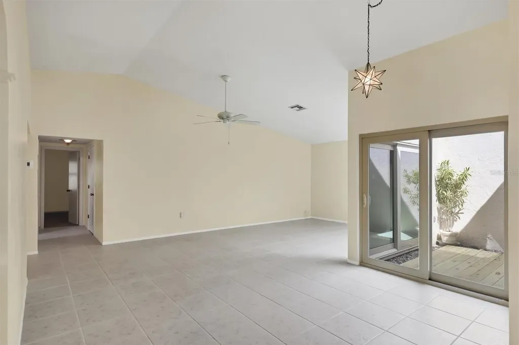 3638 Glen Oaks Manor Drive Sarasota FL 34232
