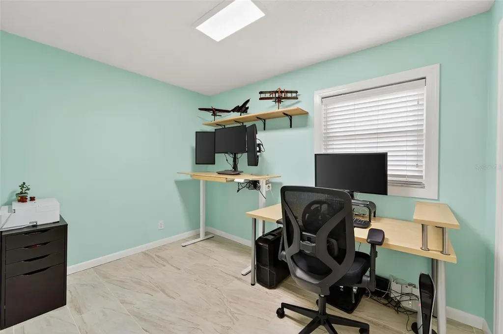 6550 S West Shore Circle Tampa FL 33616