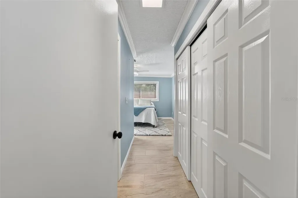 6550 S West Shore Circle Tampa FL 33616