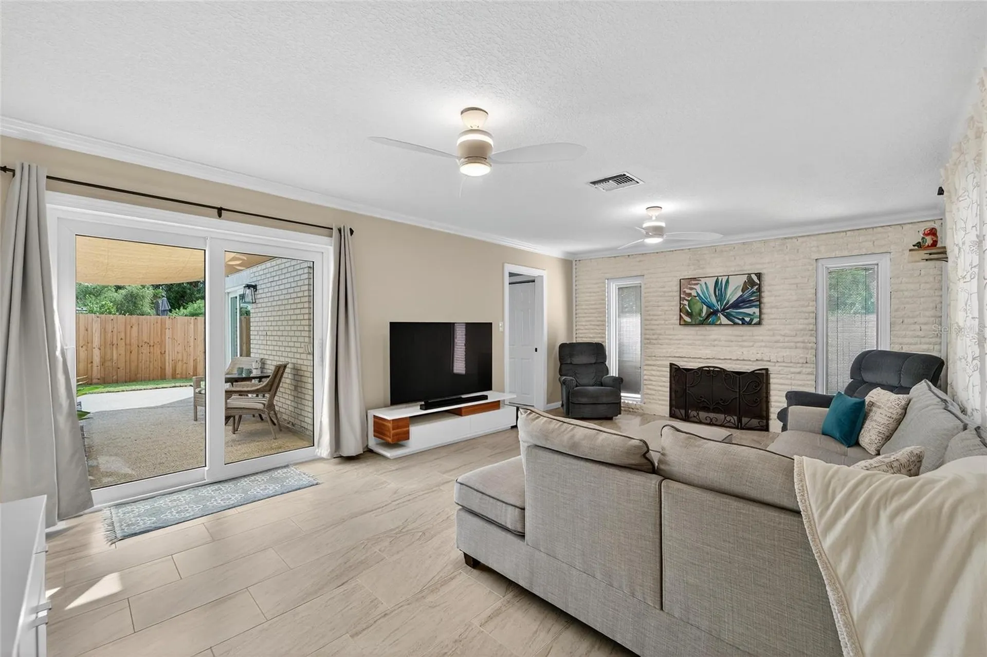 6550 S West Shore Circle Tampa FL 33616
