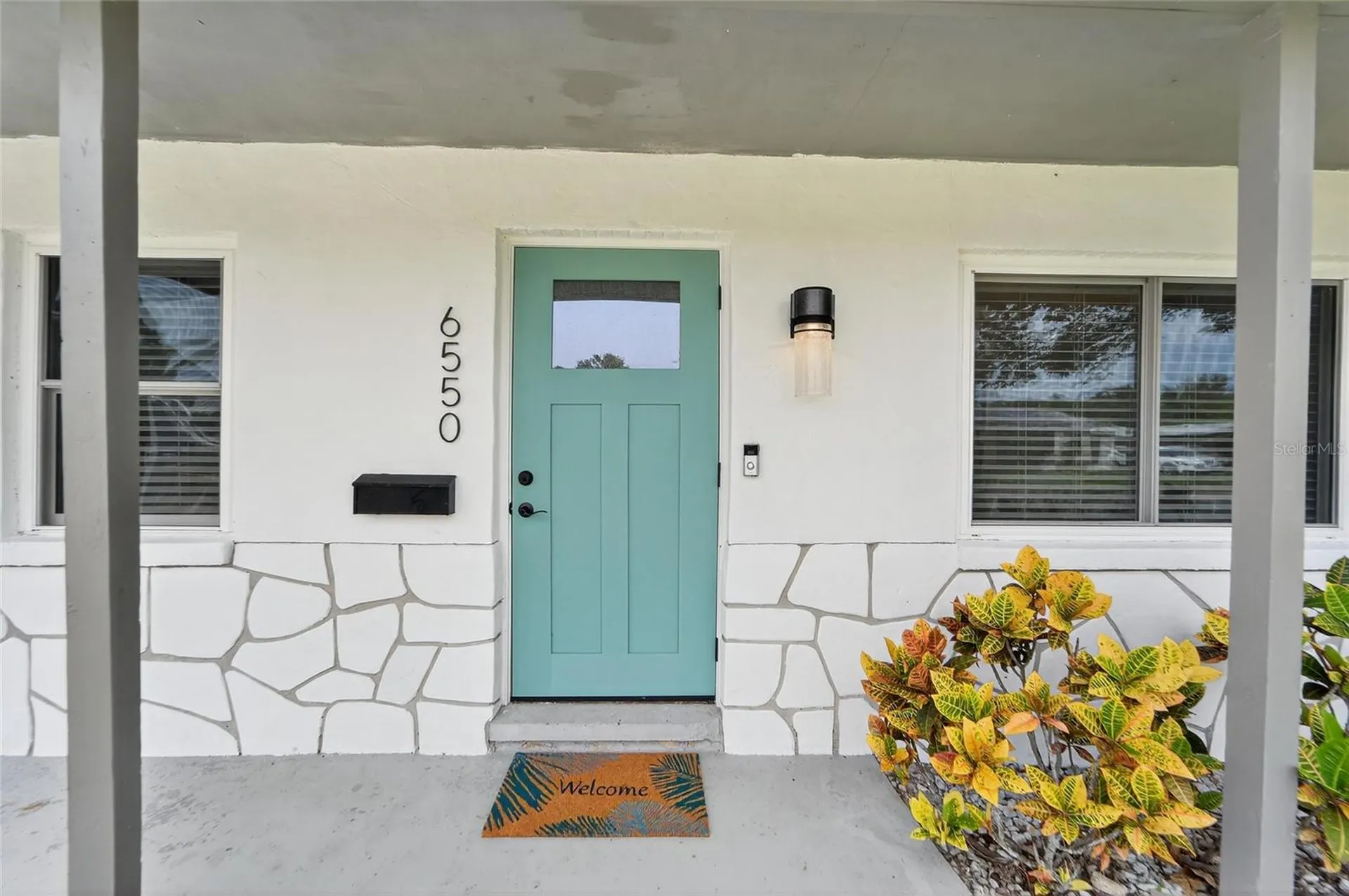6550 S West Shore Circle Tampa FL 33616