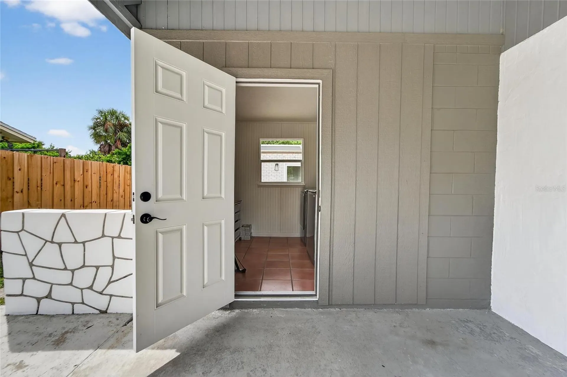 6550 S West Shore Circle Tampa FL 33616