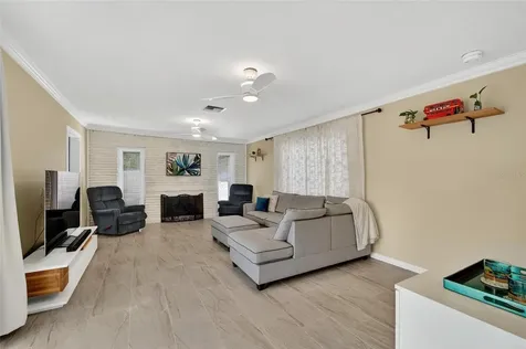 6550 S West Shore Circle Tampa FL 33616