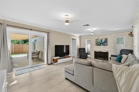 6550 S West Shore Circle Tampa FL 33616