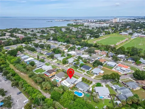 6550 S West Shore Circle Tampa FL 33616