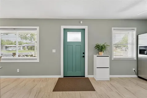 6550 S West Shore Circle Tampa FL 33616
