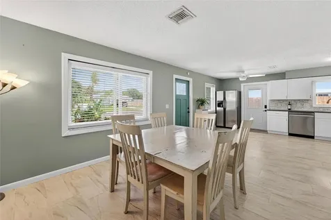 6550 S West Shore Circle Tampa FL 33616