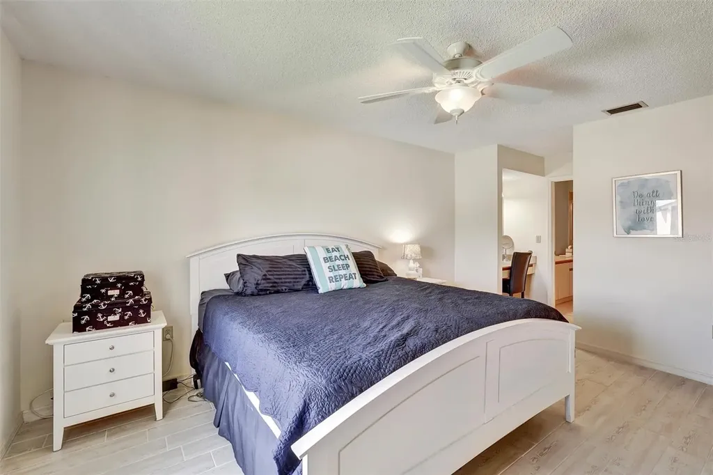 6221 Timber Lake Drive Sarasota FL 34243
