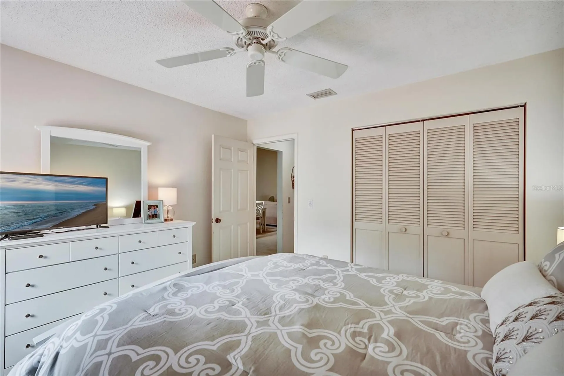 6221 Timber Lake Drive Sarasota FL 34243