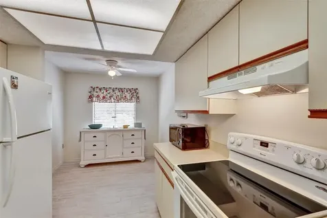 6221 Timber Lake Drive Sarasota FL 34243