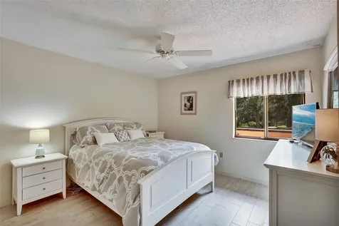 6221 Timber Lake Drive Sarasota FL 34243