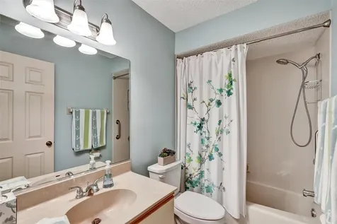 6221 Timber Lake Drive Sarasota FL 34243