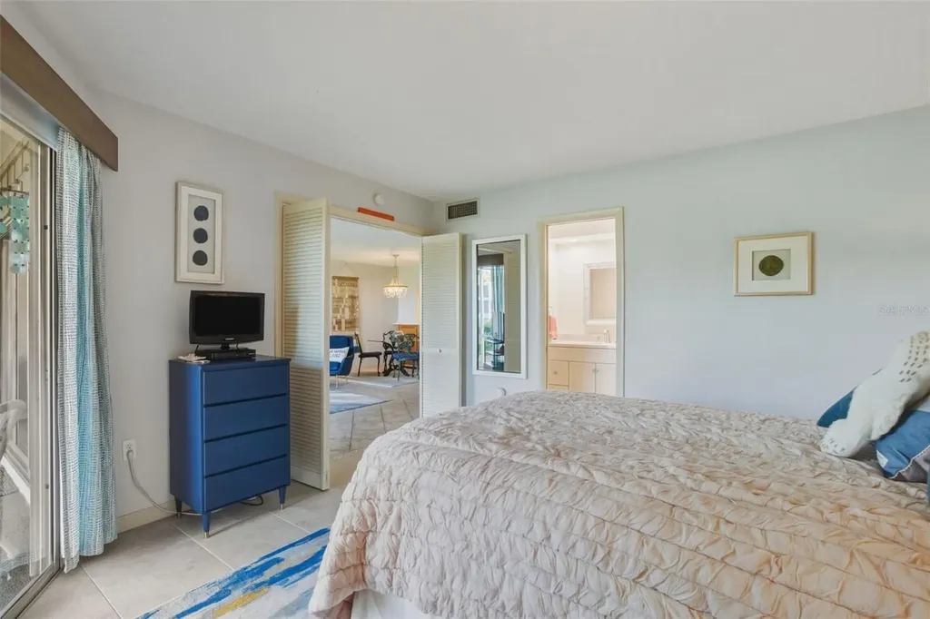 725 Manatee Avenue Holmes Beach FL 34217