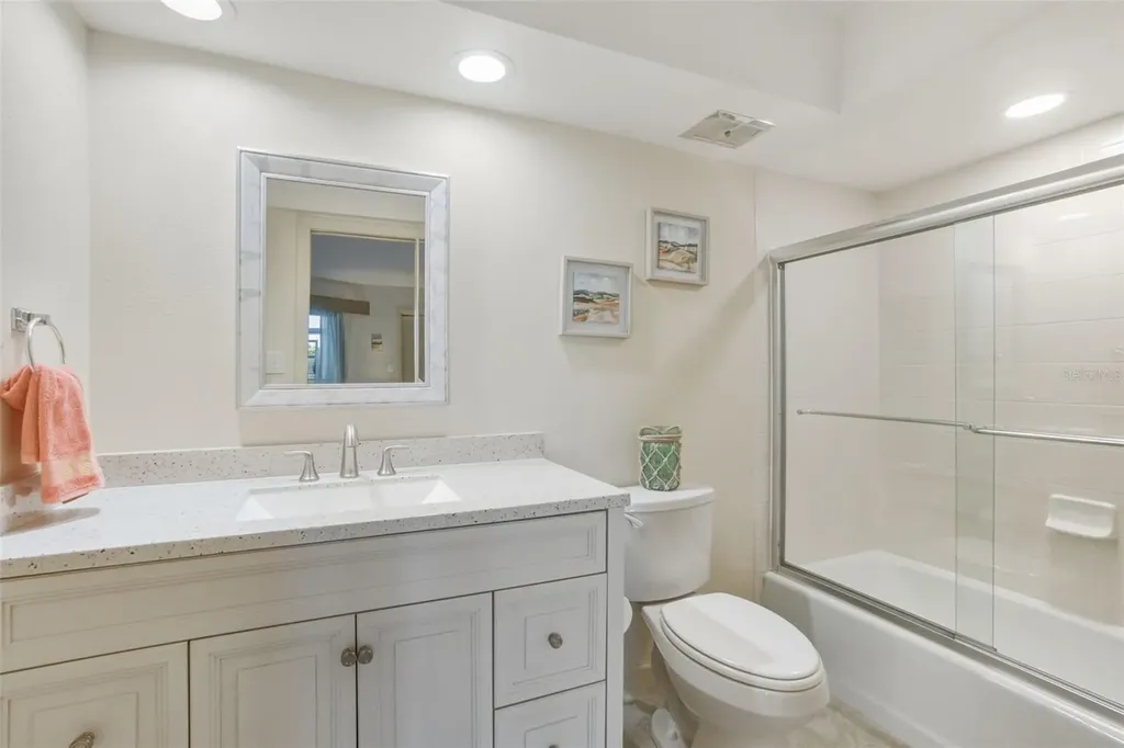 725 Manatee Avenue Holmes Beach FL 34217