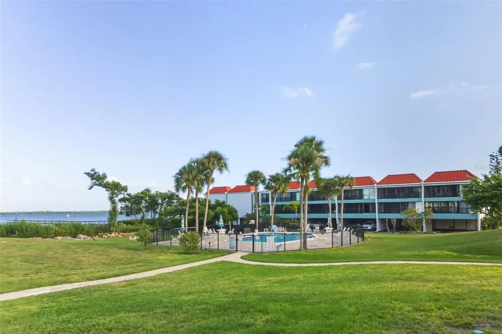 725 Manatee Avenue Holmes Beach FL 34217