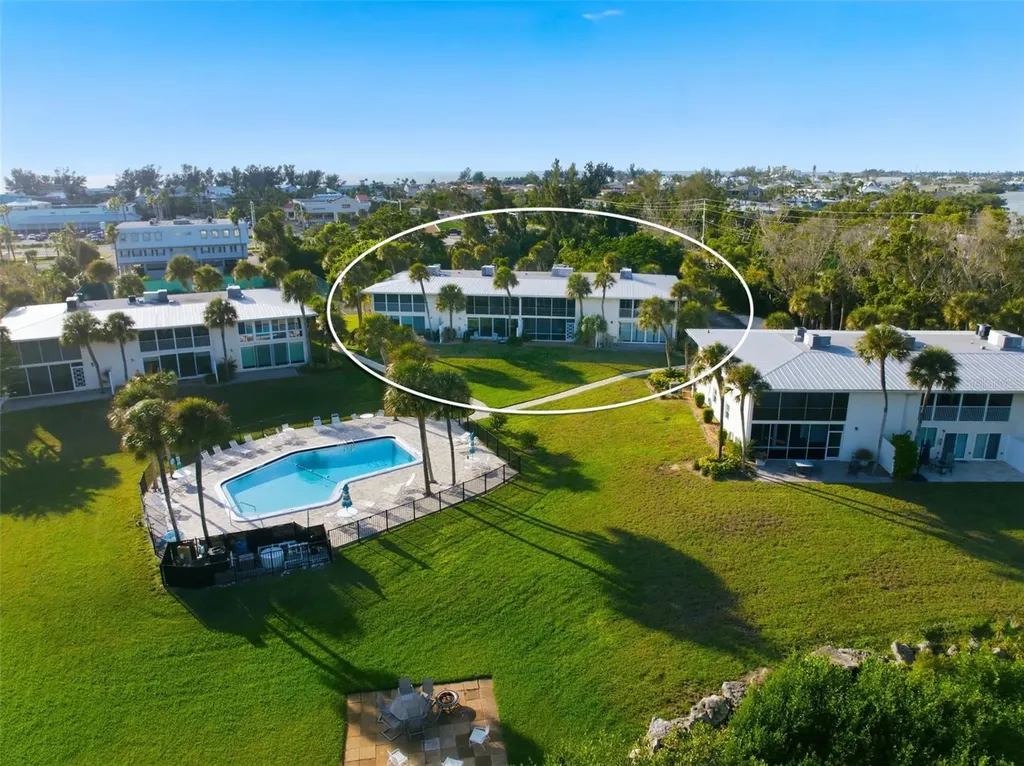 725 Manatee Avenue Holmes Beach FL 34217