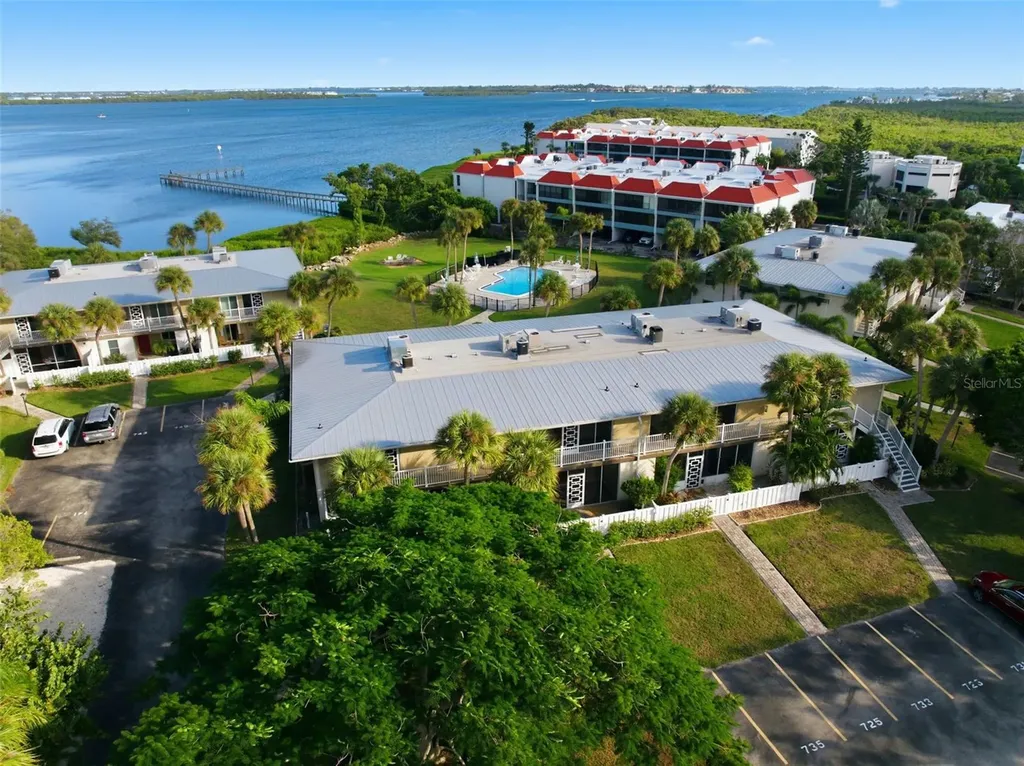 725 Manatee Avenue Holmes Beach FL 34217