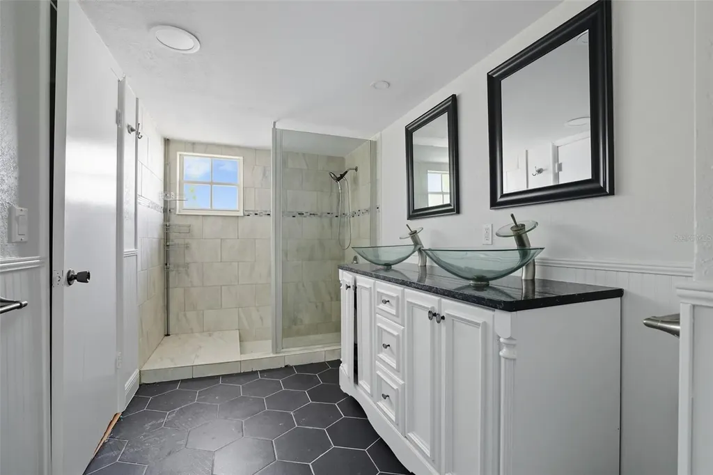 4747 Mcgregor Boulevard Fort Myers FL 33901