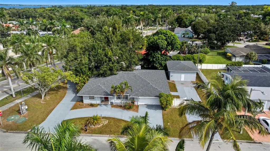 4747 Mcgregor Boulevard Fort Myers FL 33901