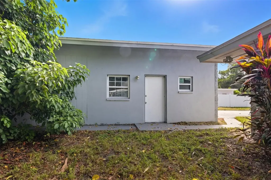 4747 Mcgregor Boulevard Fort Myers FL 33901