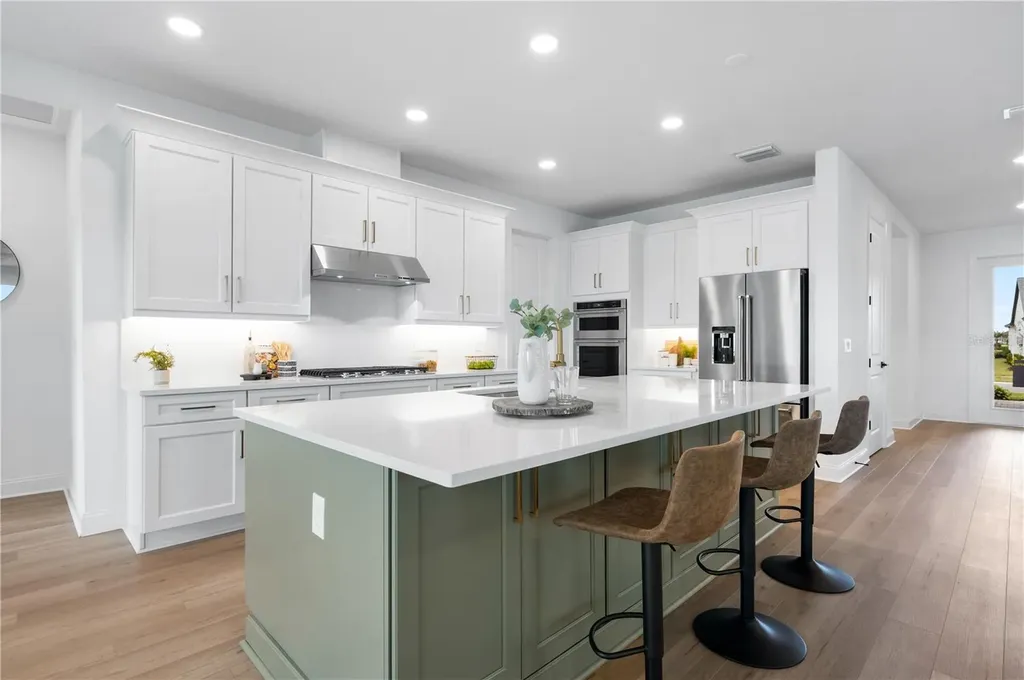 5856 Freestone Circle Apollo Beach FL 33572