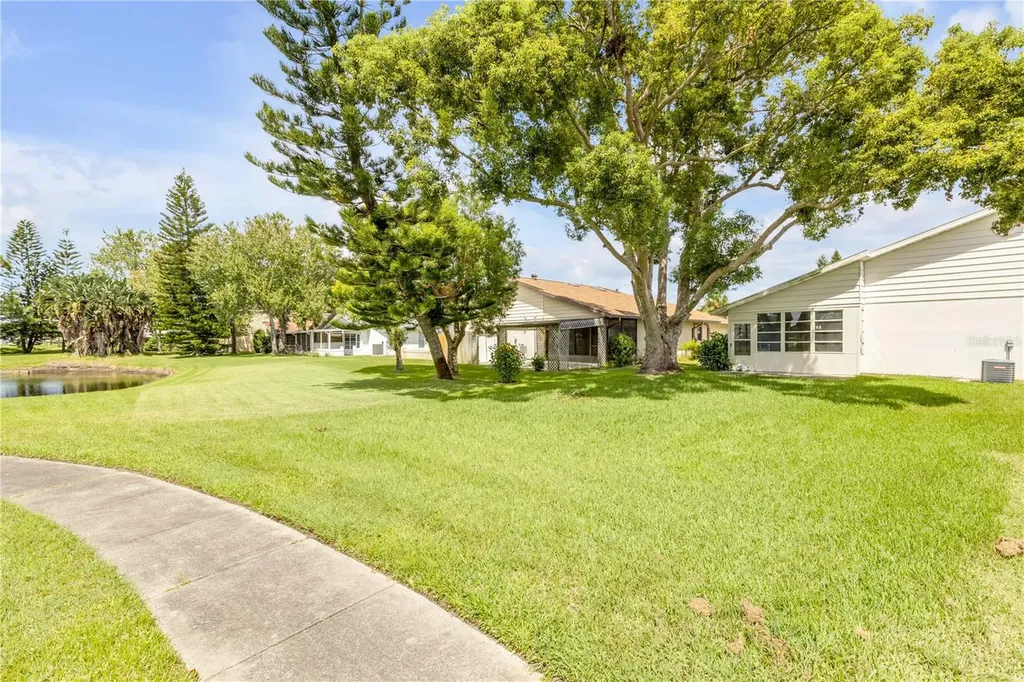416 Shangri La Circle Edgewater FL 32132