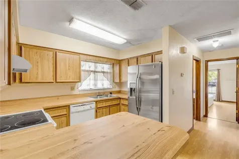 416 Shangri La Circle Edgewater FL 32132