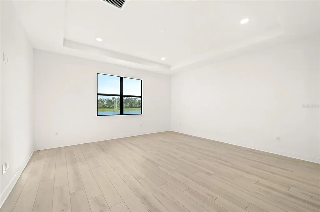 5830 Freestone Circle Apollo Beach FL 33572