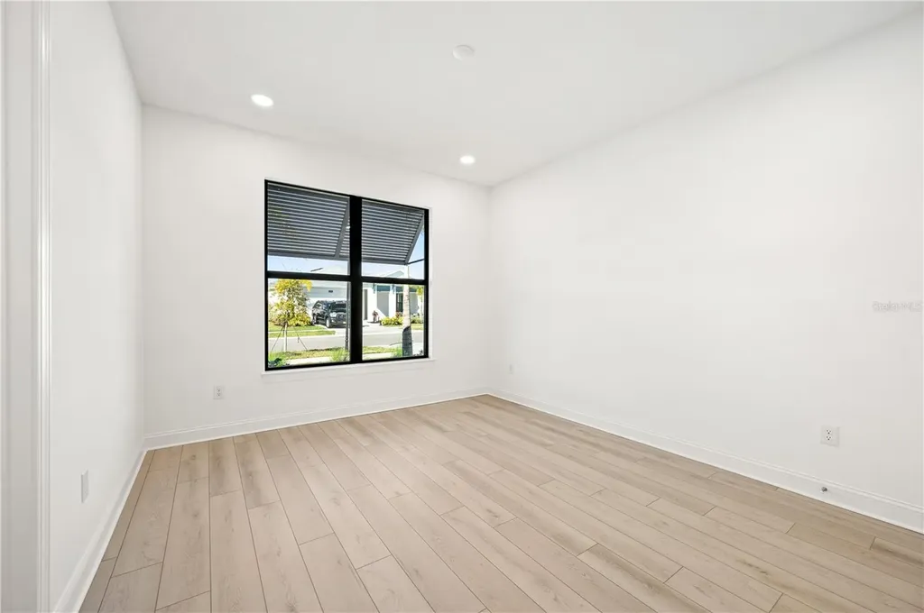 5830 Freestone Circle Apollo Beach FL 33572