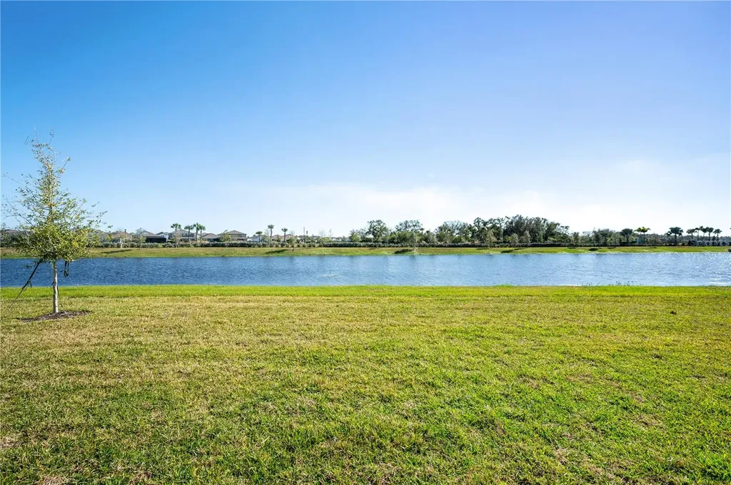 5830 Freestone Circle Apollo Beach FL 33572