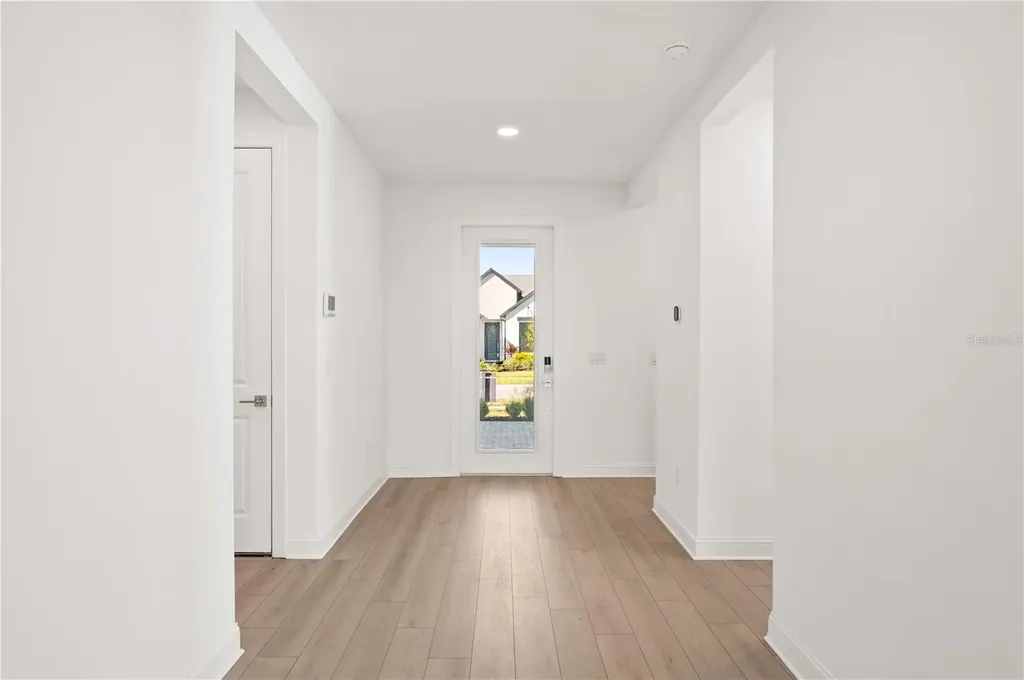 5830 Freestone Circle Apollo Beach FL 33572