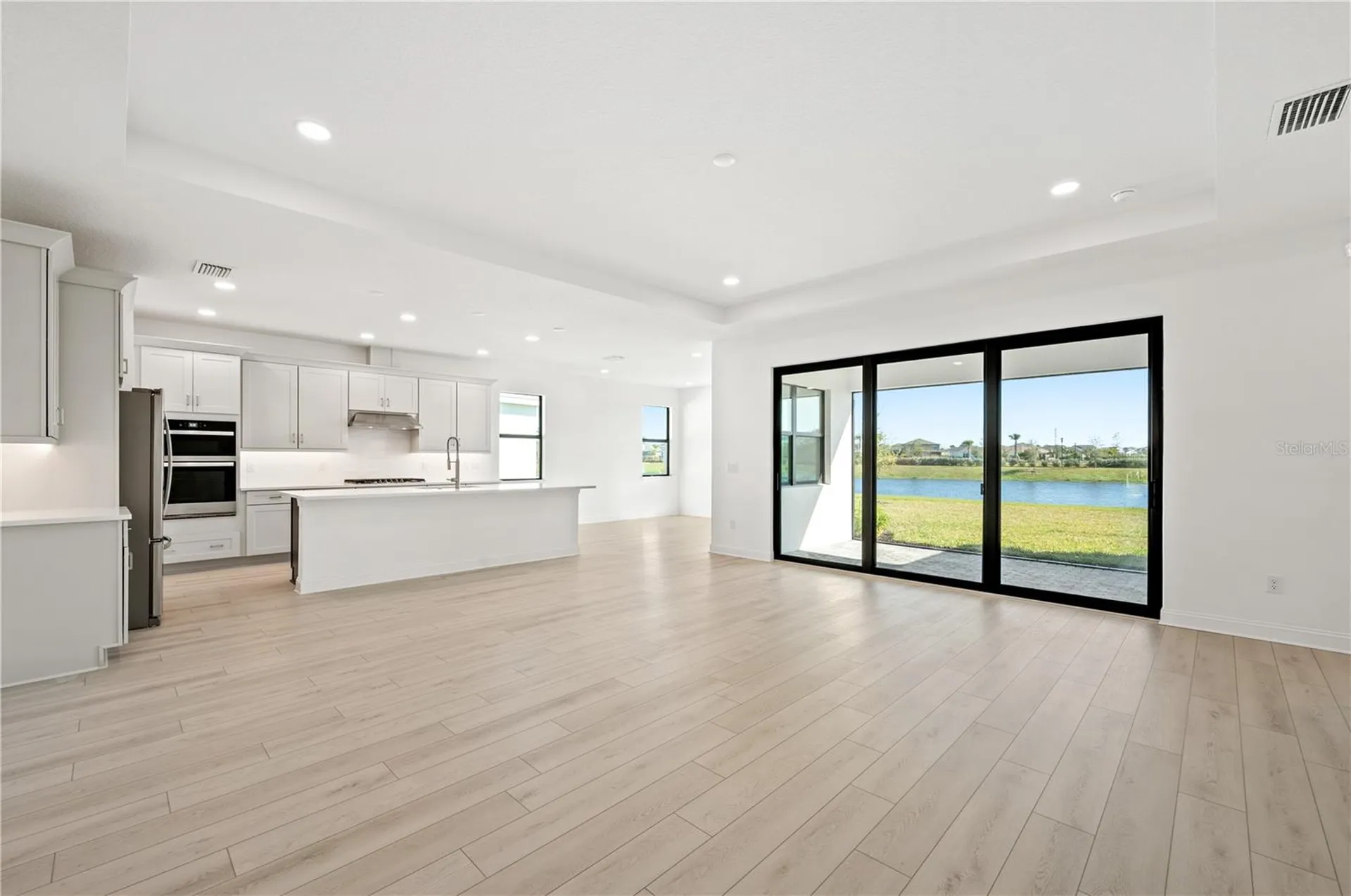 5830 Freestone Circle Apollo Beach FL 33572