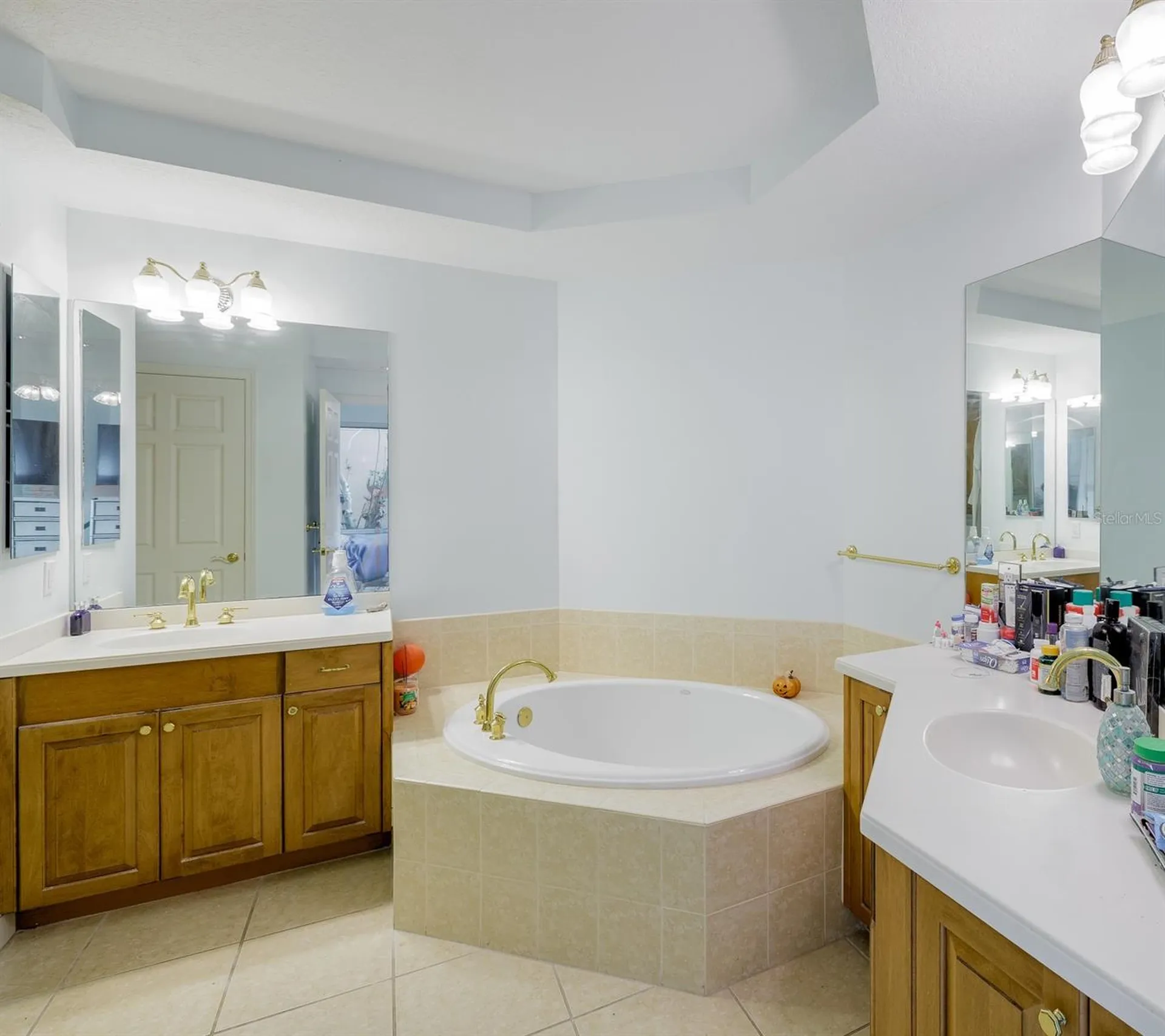 555 5th Avenue NE St Petersburg FL 33701