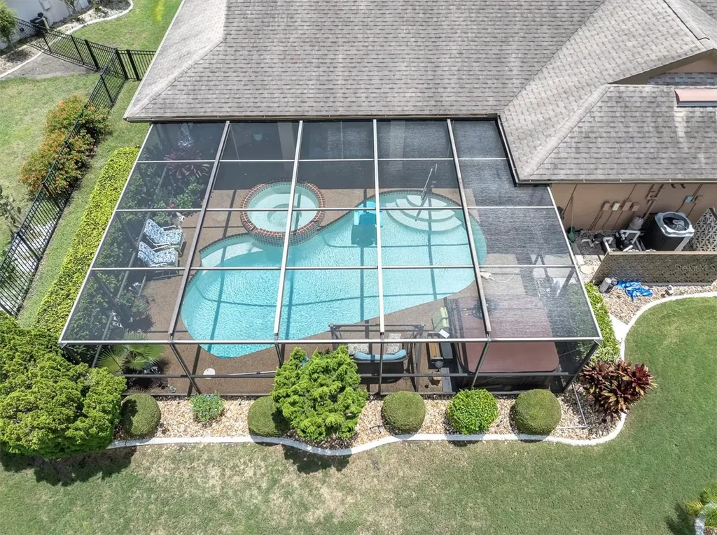 301 Thorn Hill Place Sun City Center FL 33573