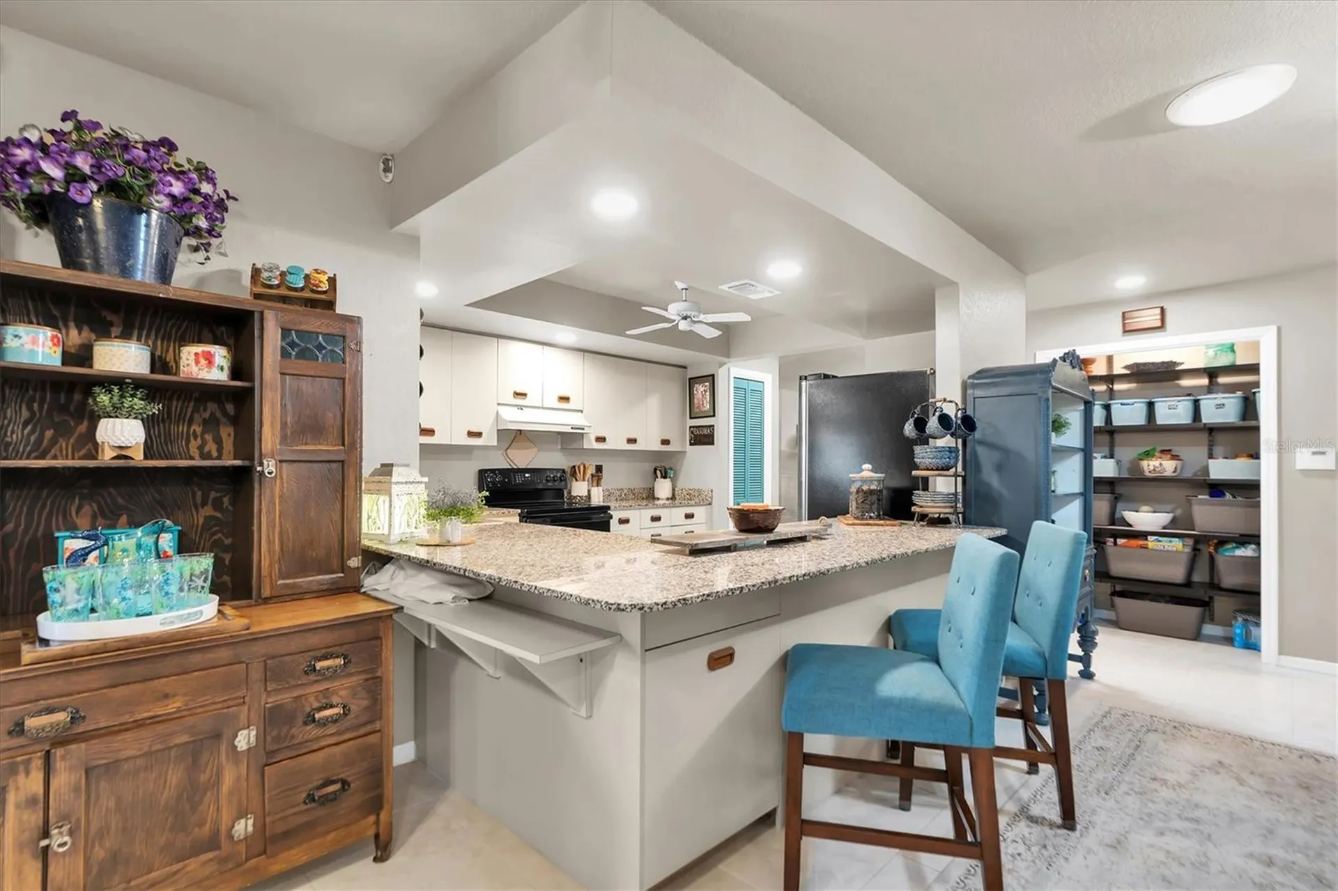 301 Thorn Hill Place Sun City Center FL 33573