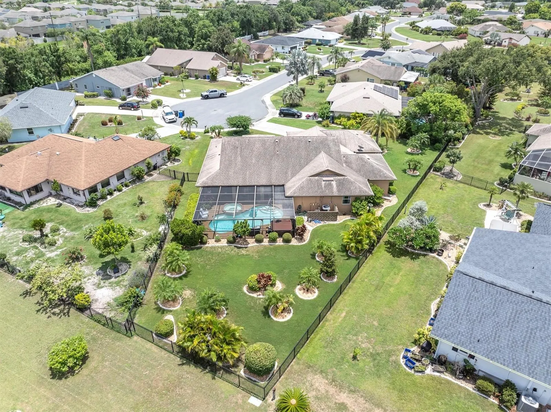 301 Thorn Hill Place Sun City Center FL 33573