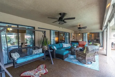 301 Thorn Hill Place Sun City Center FL 33573